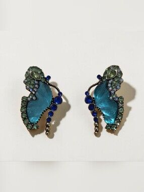 NWT SASSIFIED BOUTIQUE Blue Butterfly Crystal Stud Earrings